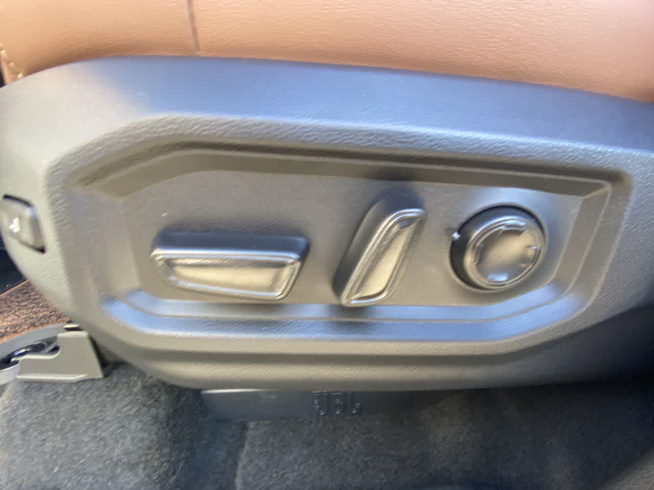 Thumbnail: 2026 Toyota Tundra - 12