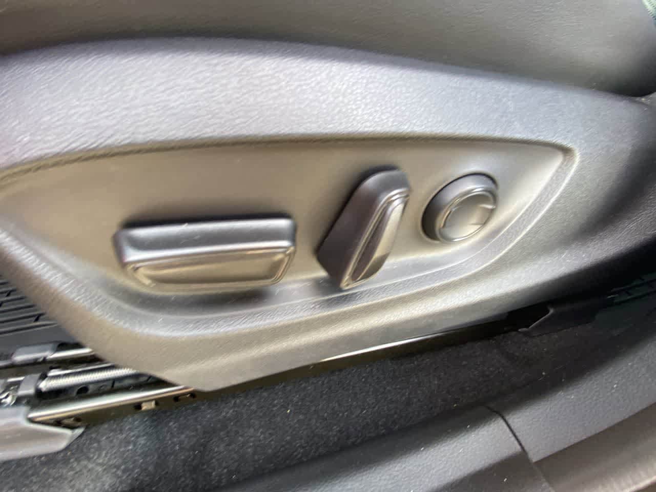 Thumbnail: 2025 Toyota Crown Signia - 12