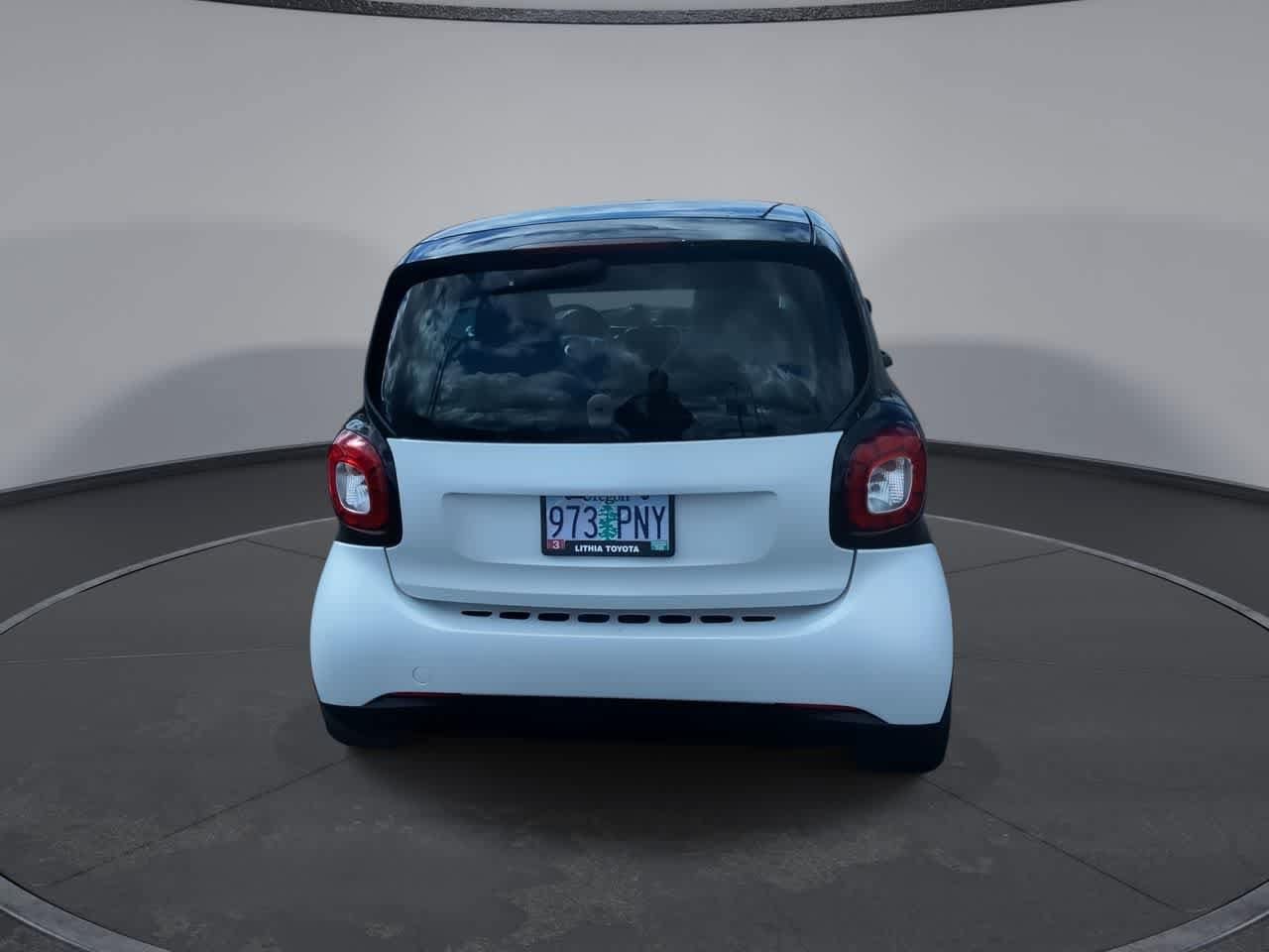 2018 smart fortwo  7