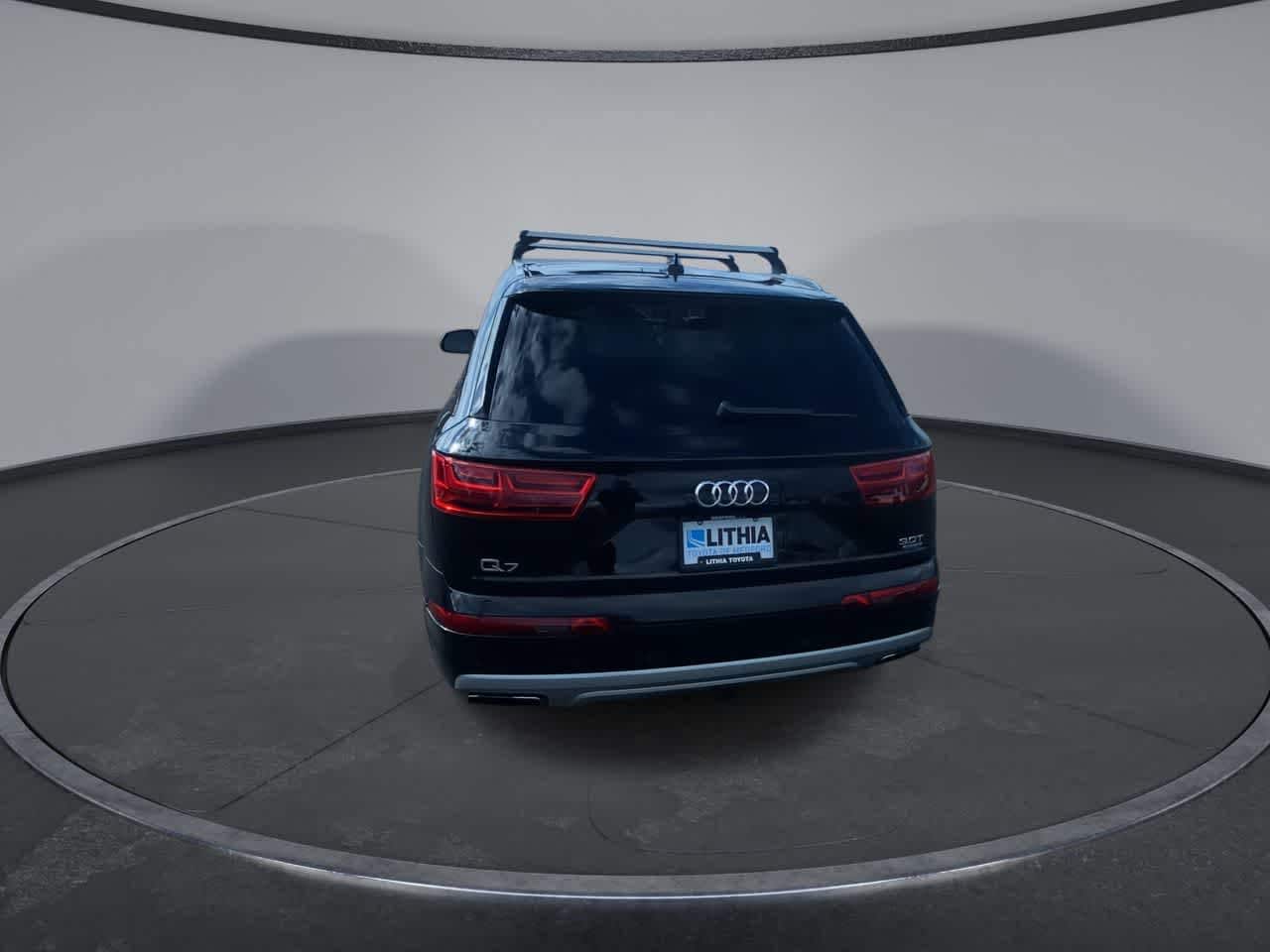 Thumbnail: 2017 Audi Q7 - 7