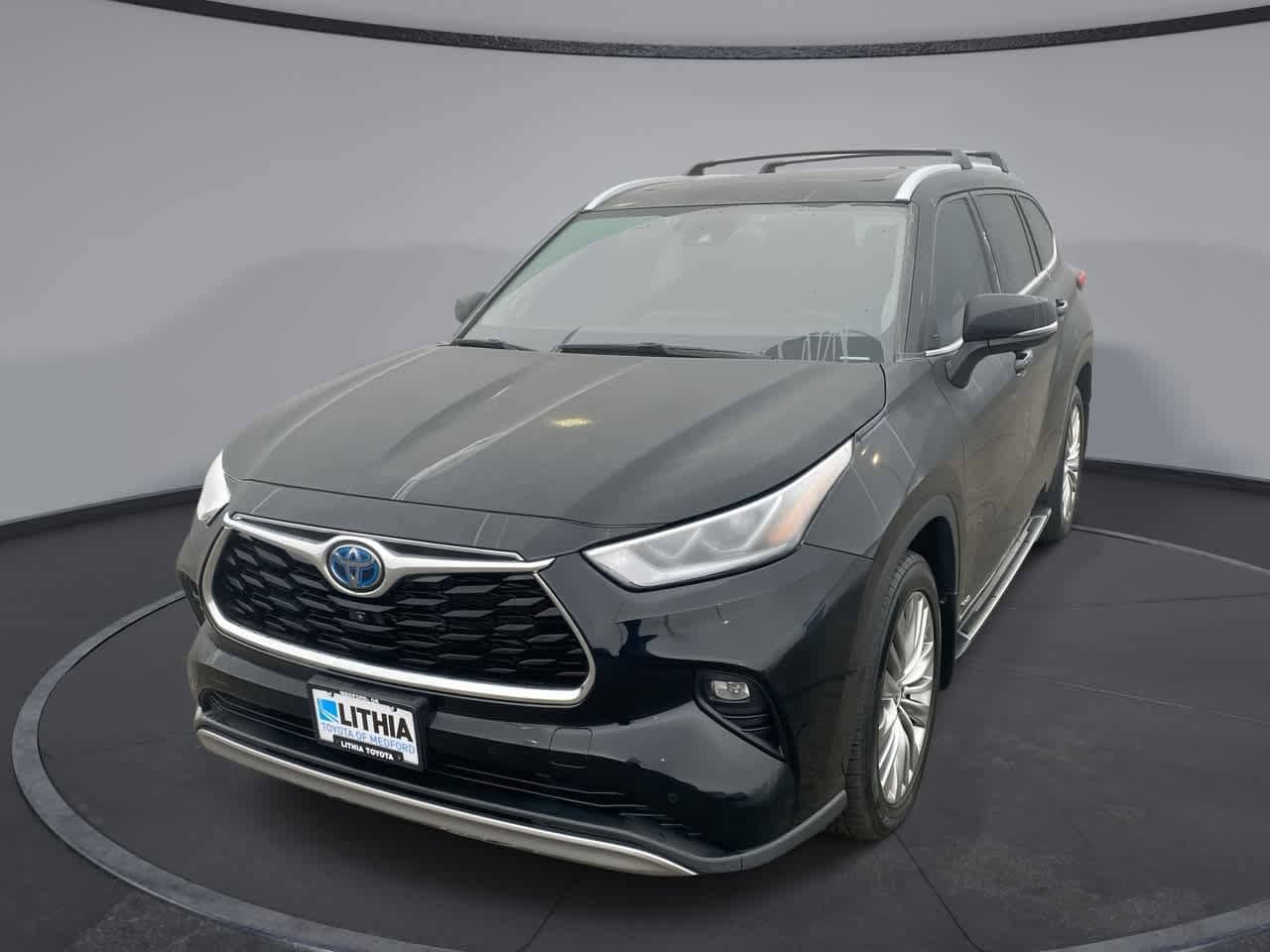 2023 Toyota Highlander Hybrid SUV 