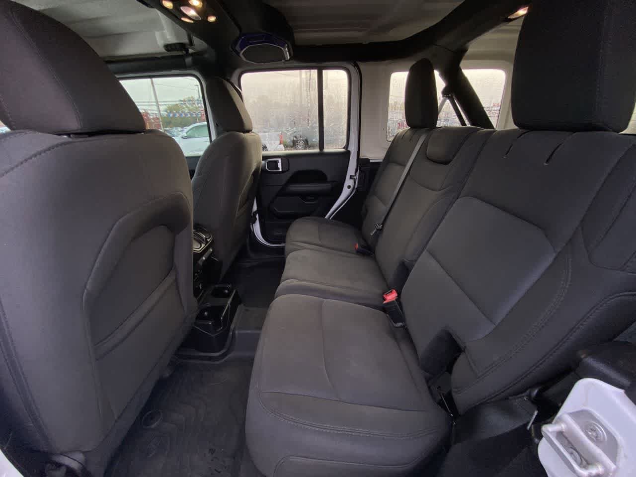 Thumbnail: 2019 Jeep Wrangler - 22