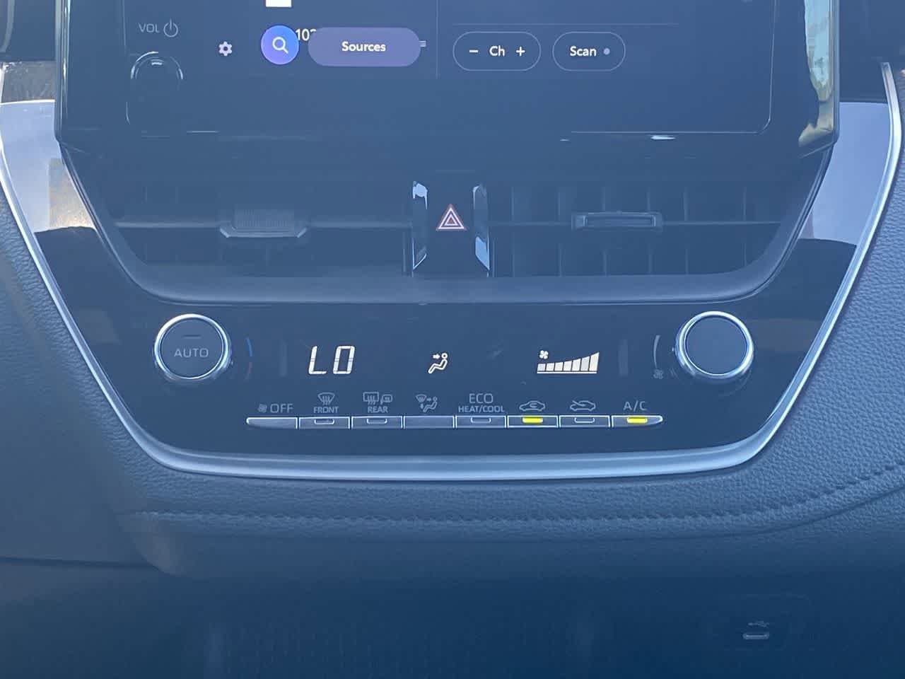 Thumbnail: 2024 Toyota Corolla - 18