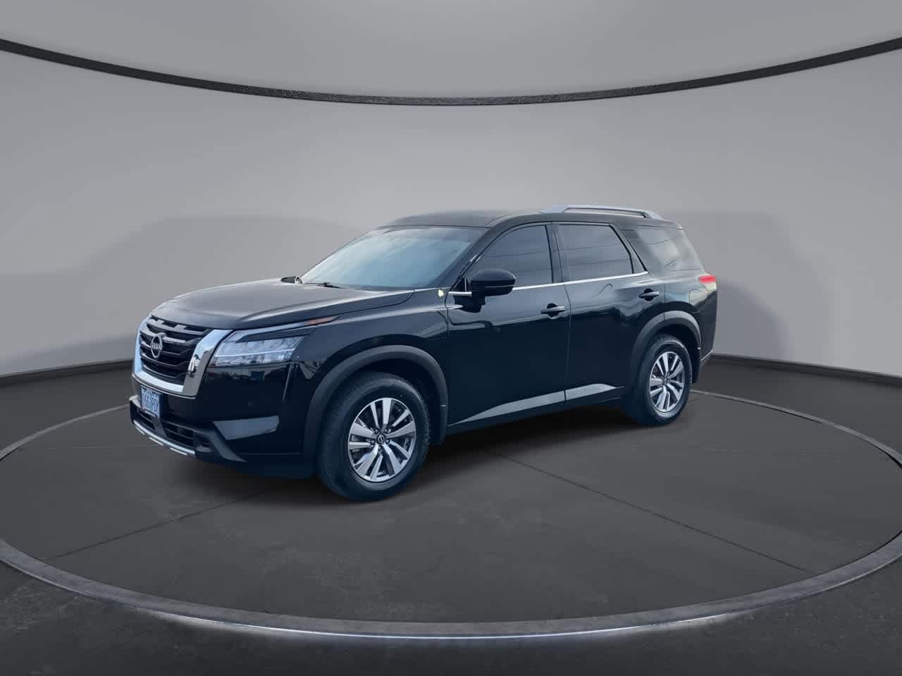 Thumbnail: 2023 Nissan Pathfinder - 4