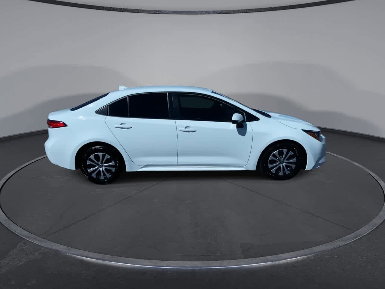 Thumbnail: 2022 Toyota Corolla - 9