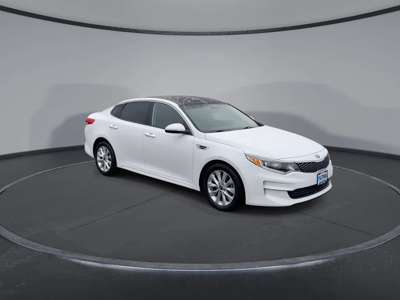 Thumbnail: 2018 Kia Optima - 2