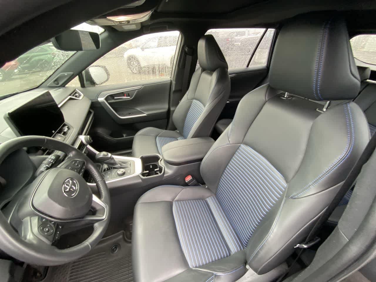 Thumbnail: 2024 Toyota RAV4 - 11