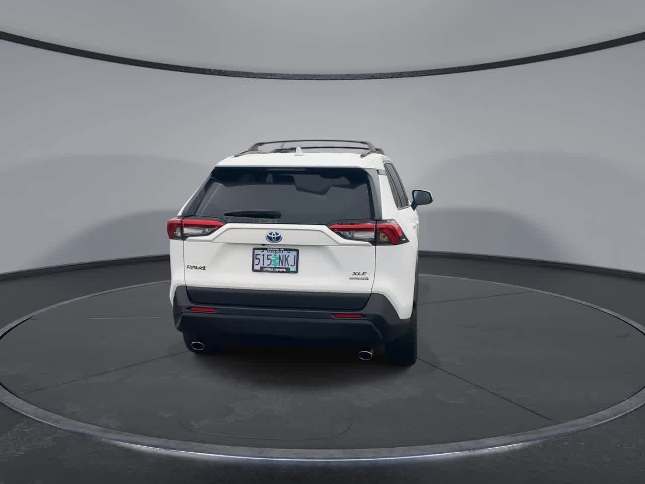 Thumbnail: 2021 Toyota RAV4 - 7