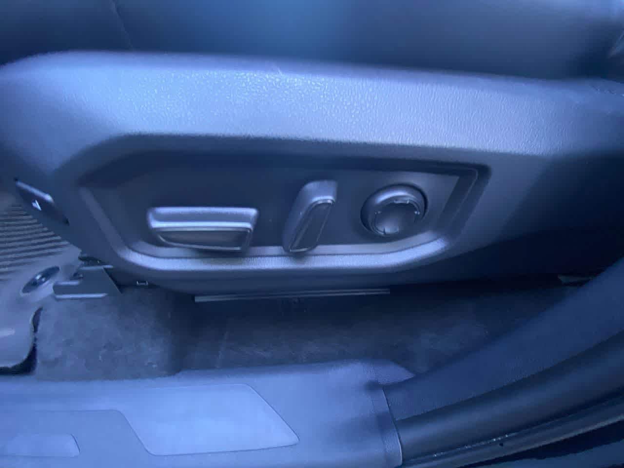 Thumbnail: 2024 Toyota Tundra - 12