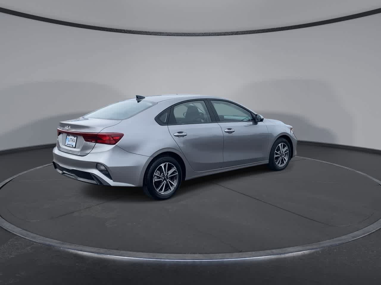 Thumbnail: 2024 Kia Forte - 8