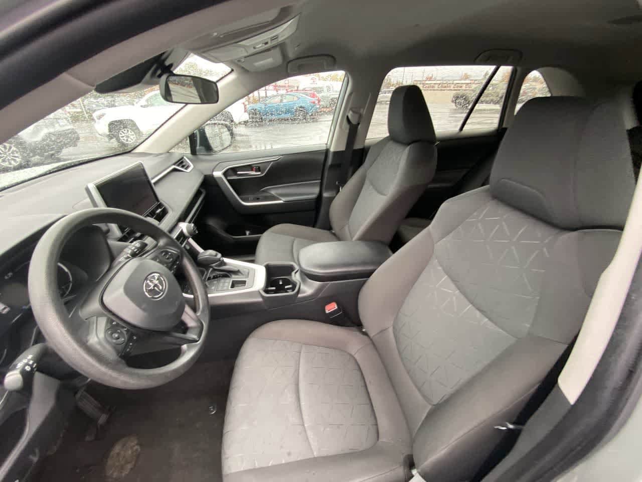 Thumbnail: 2023 Toyota RAV4 - 11