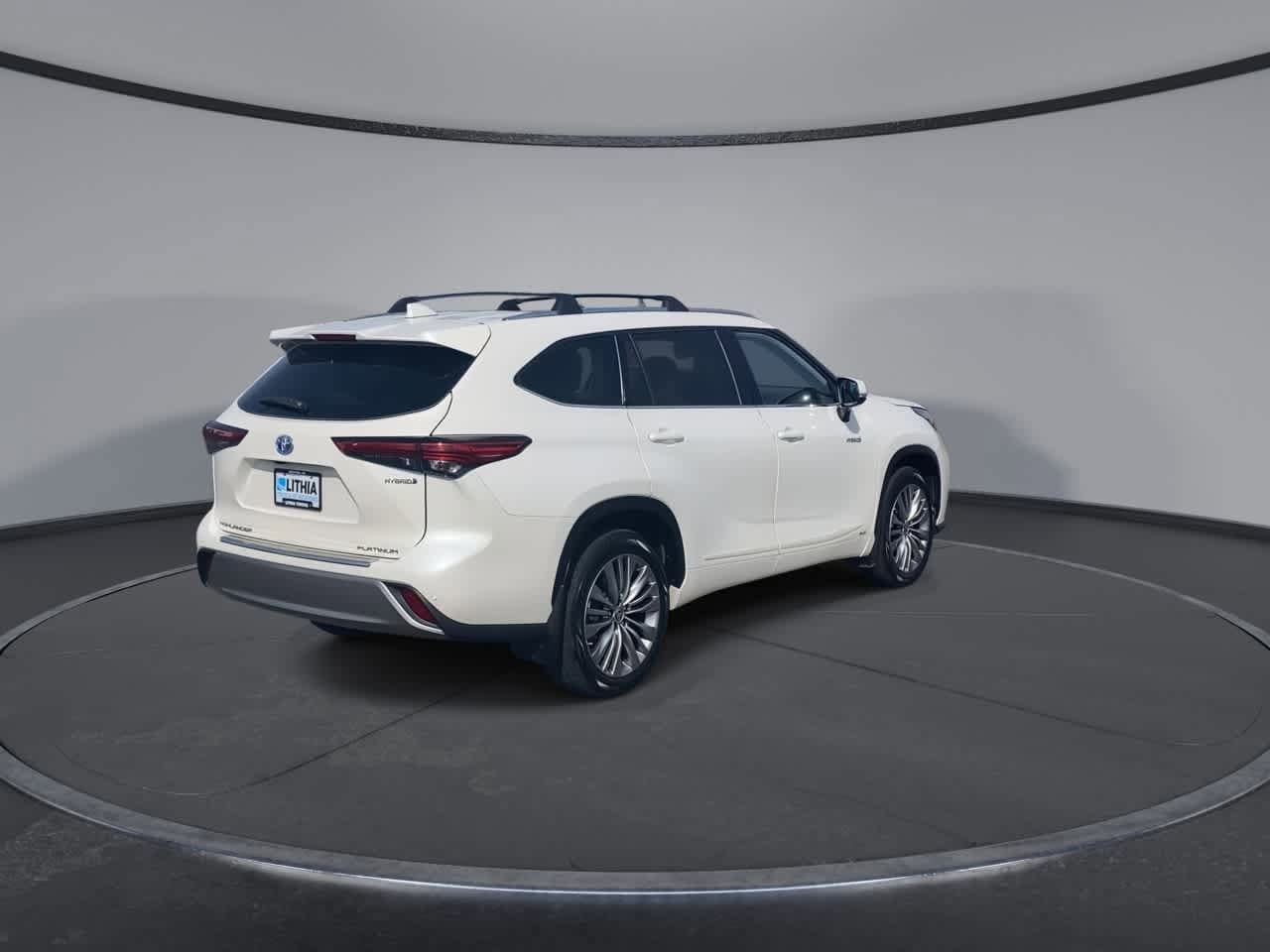 Thumbnail: 2020 Toyota Highlander - 9