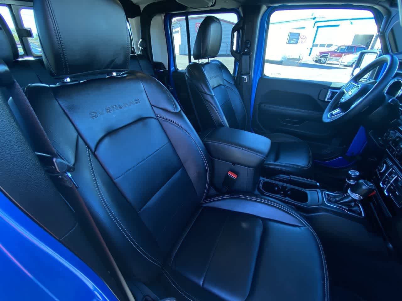 Thumbnail: 2023 Jeep Gladiator - 24