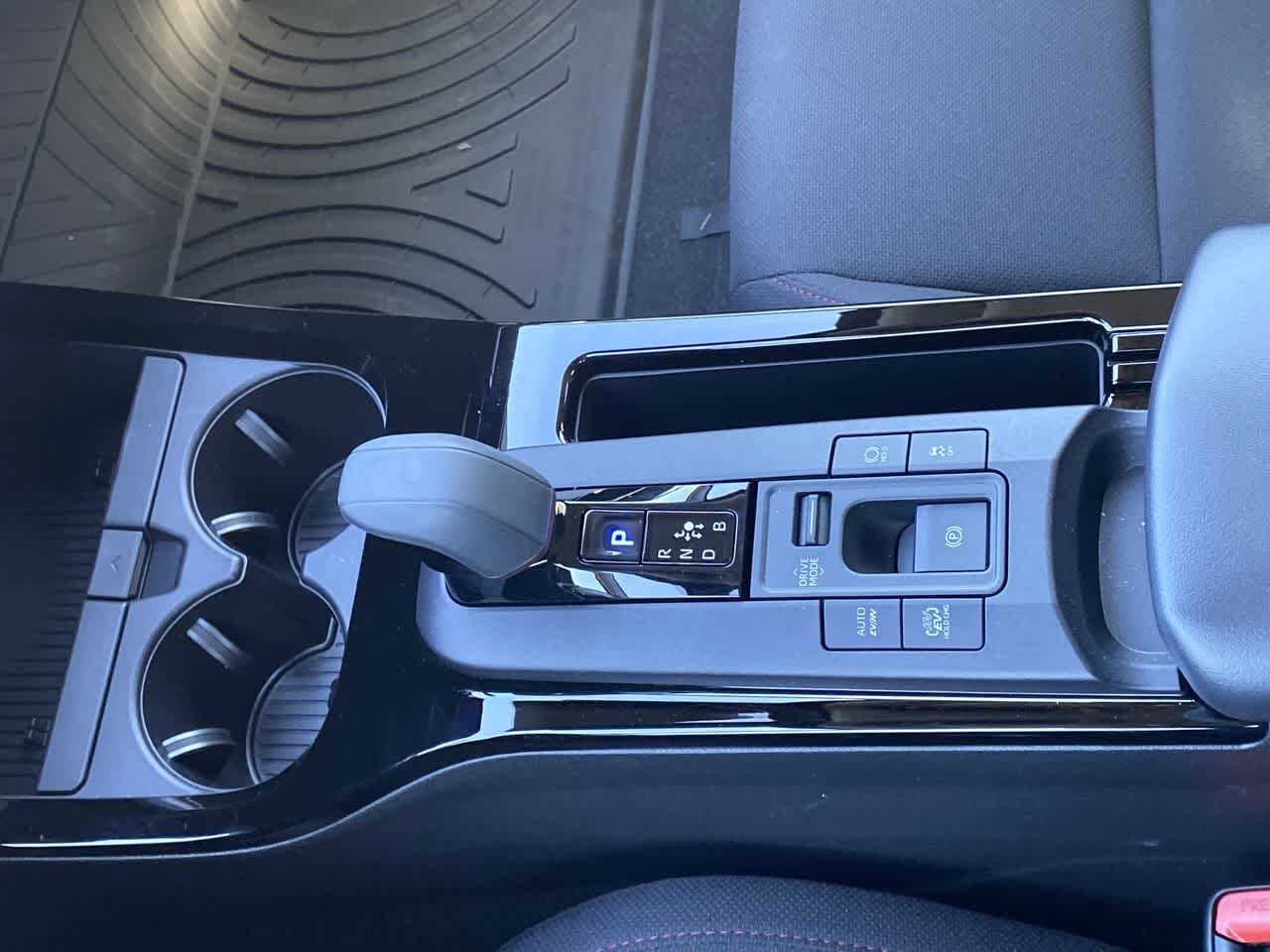 Thumbnail: 2024 Toyota Prius Prime - 19