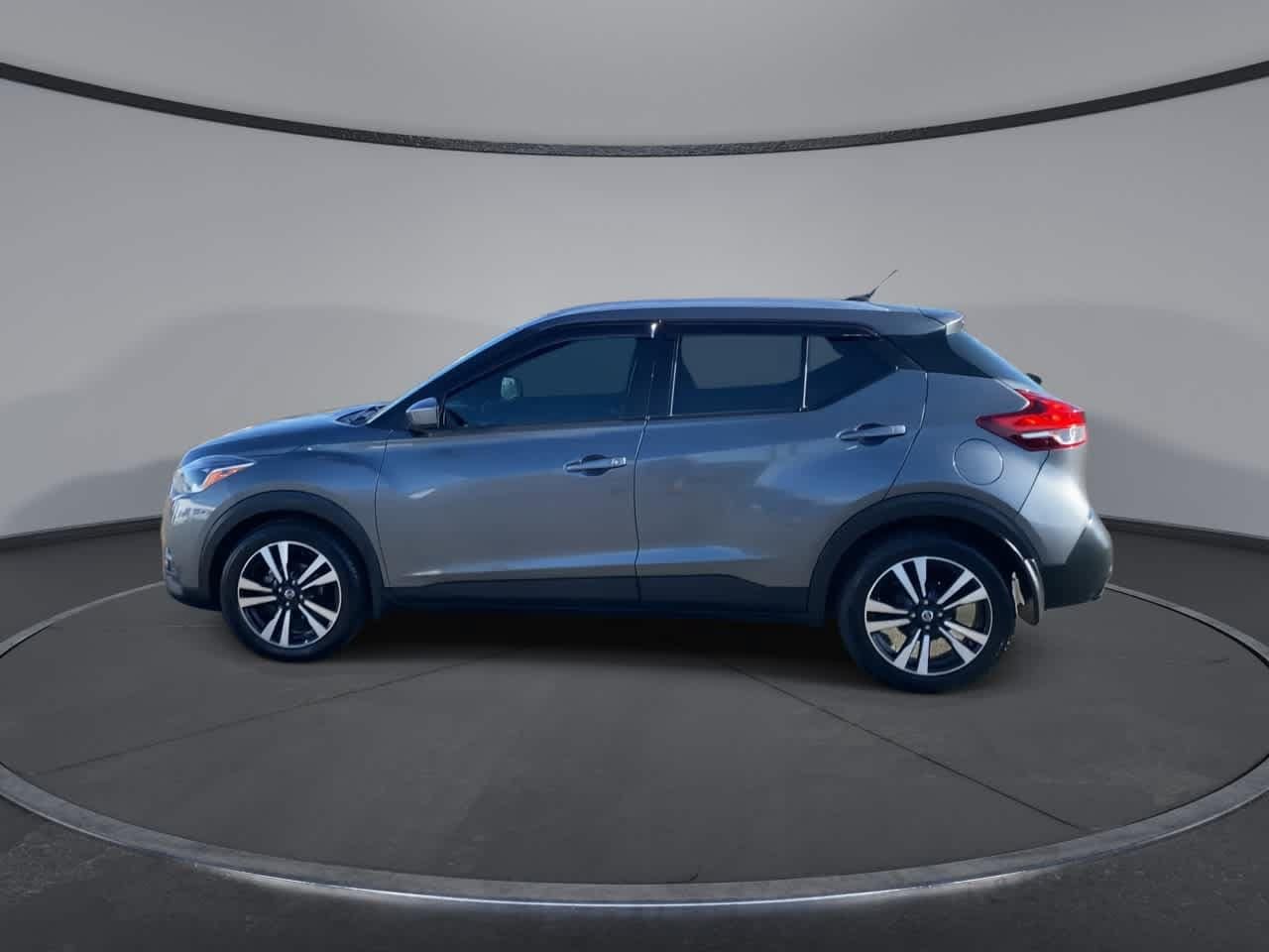 Thumbnail: 2018 Nissan Kicks - 4