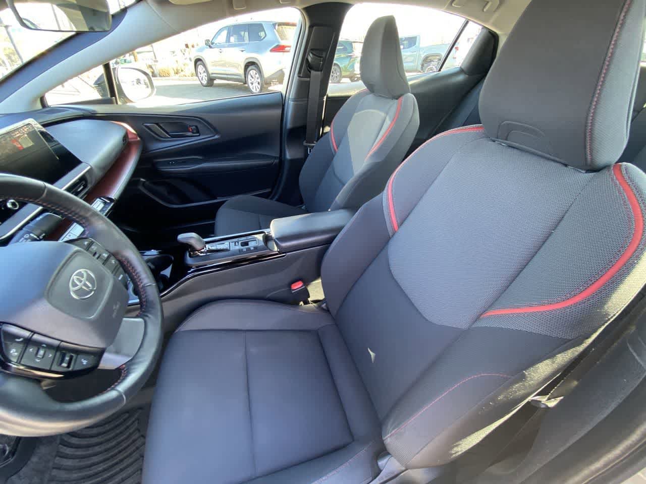 Thumbnail: 2024 Toyota Prius Prime - 11