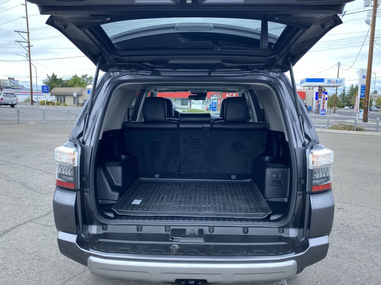 Thumbnail: 2023 Toyota 4Runner - 23