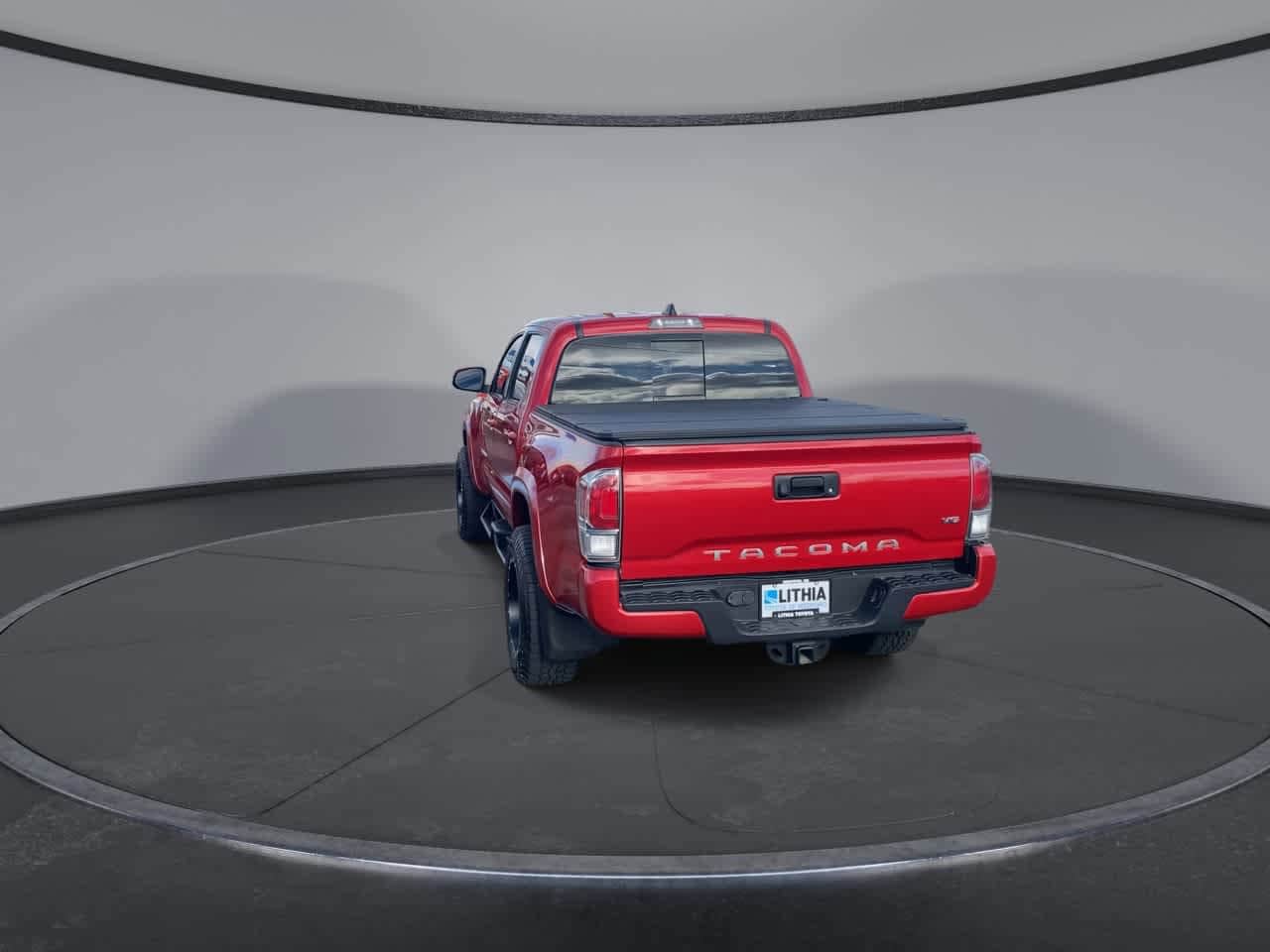 Thumbnail: 2022 Toyota Tacoma - 7