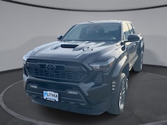 2025 Toyota Tacoma i-FORCE MAX TRD Sport 4X4 DOUBLE CAB HV Medford, OR