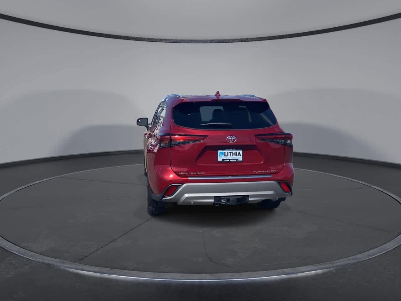 Thumbnail: 2021 Toyota Highlander - 8