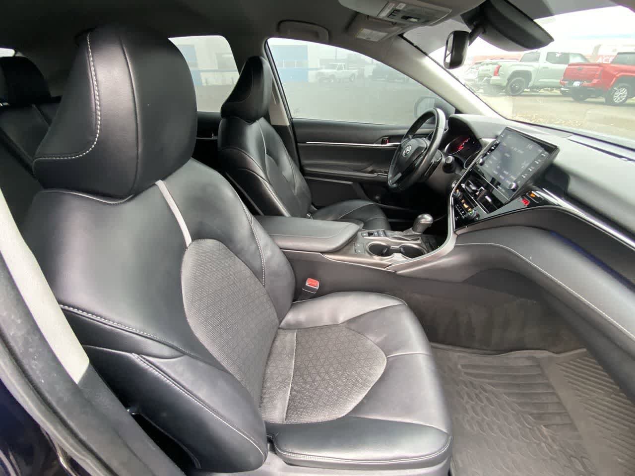 Thumbnail: 2022 Toyota Camry - 23