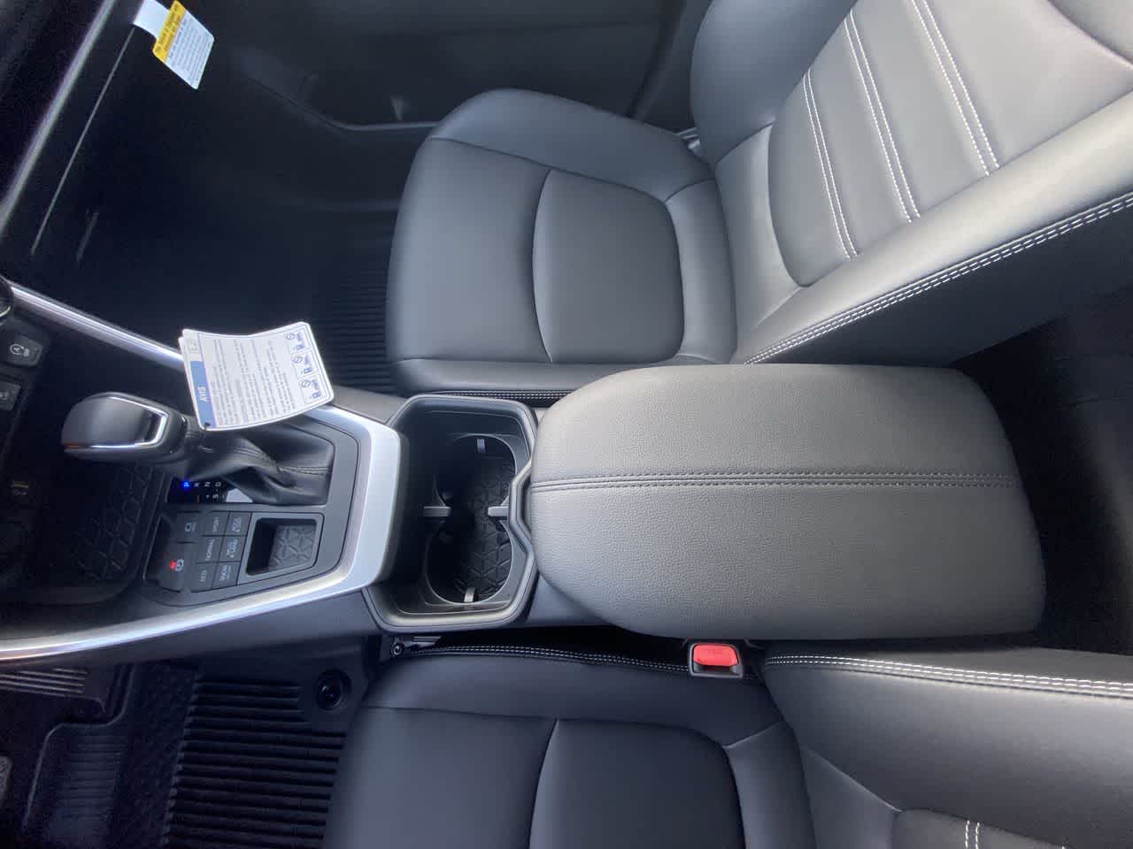 Thumbnail: 2025 Toyota RAV4 - 20