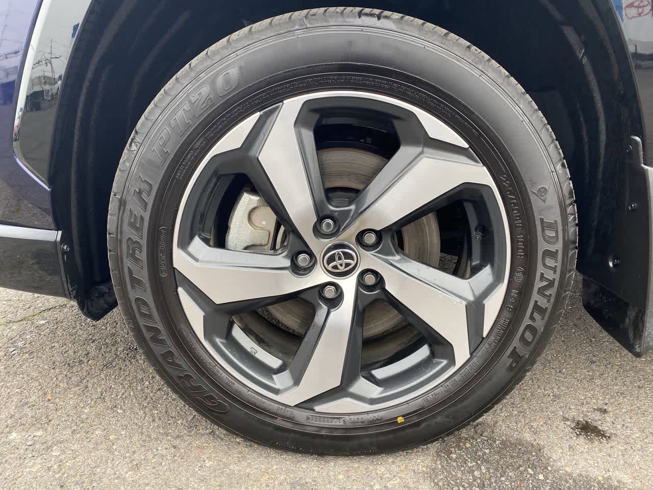 Thumbnail: 2024 Toyota RAV4 - 10