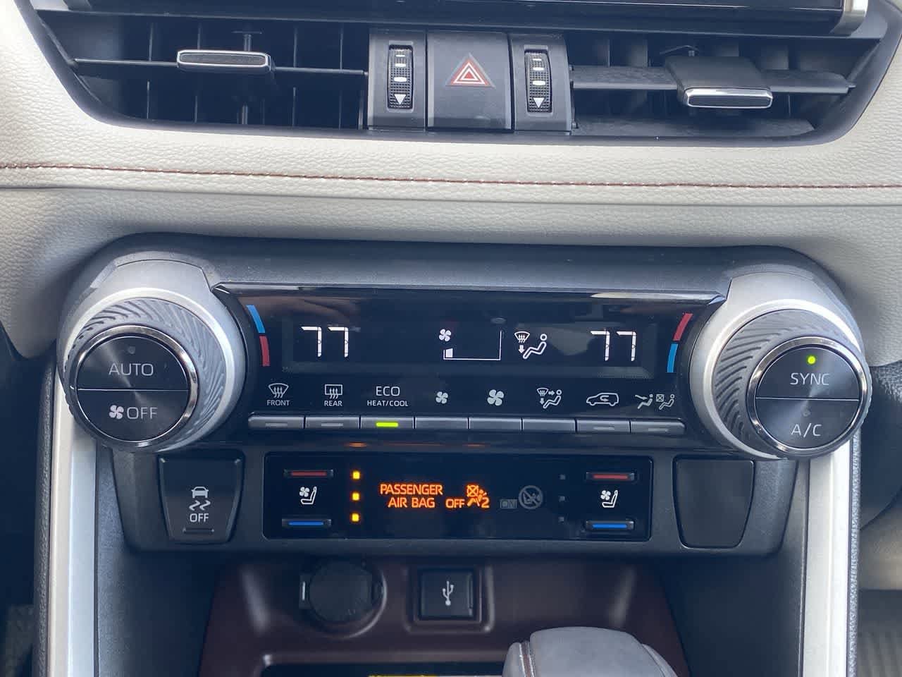 Thumbnail: 2022 Toyota RAV4 - 18