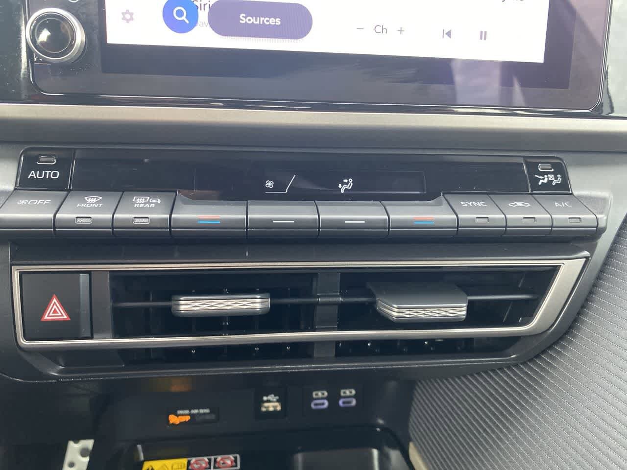 Thumbnail: 2025 Toyota Camry - 18