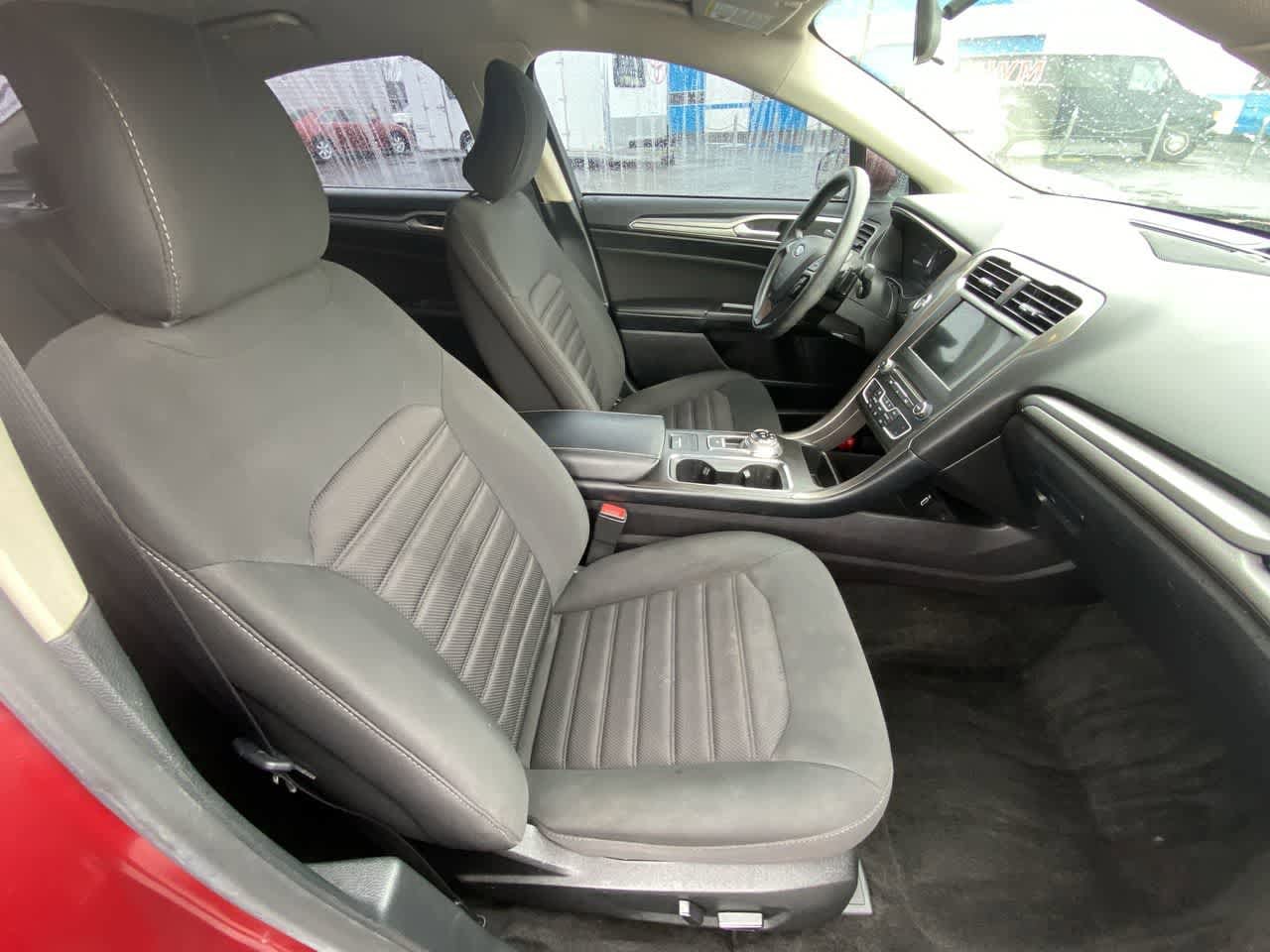 Thumbnail: 2018 Ford Fusion - 24