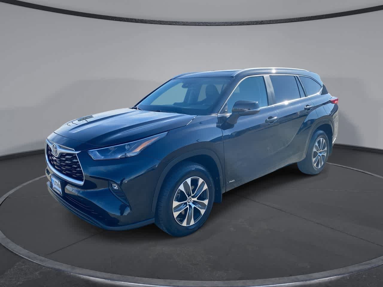 Thumbnail: 2023 Toyota Highlander - 1