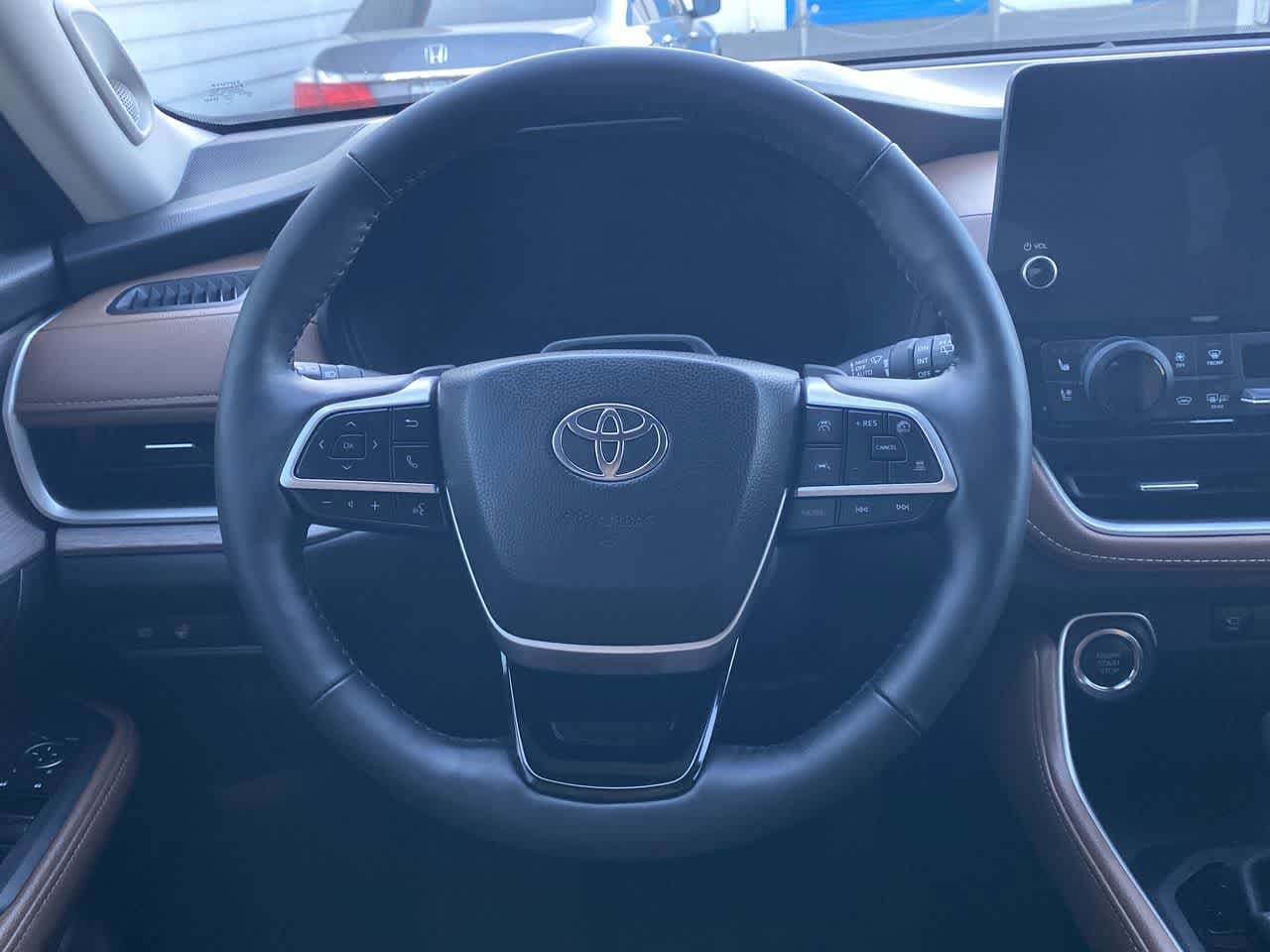 Thumbnail: 2025 Toyota Grand Highlander - 14