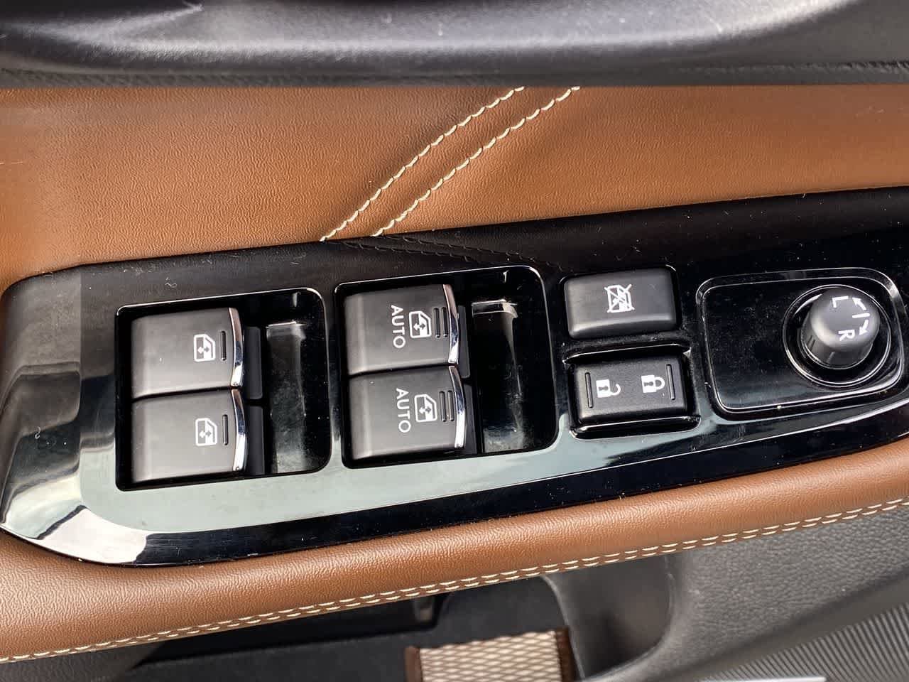 Thumbnail: 2017 Subaru Outback - 13