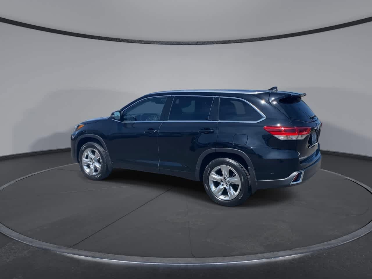 Thumbnail: 2019 Toyota Highlander - 7
