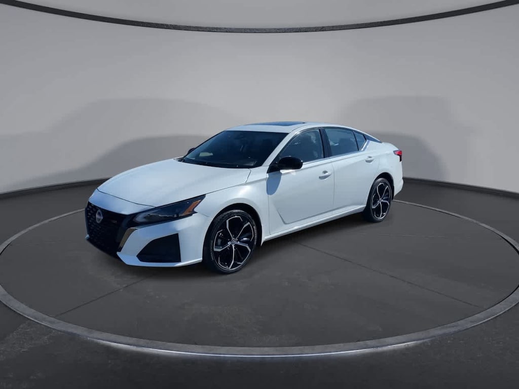 Used 2024 Nissan Altima 2.5 SR Sedan