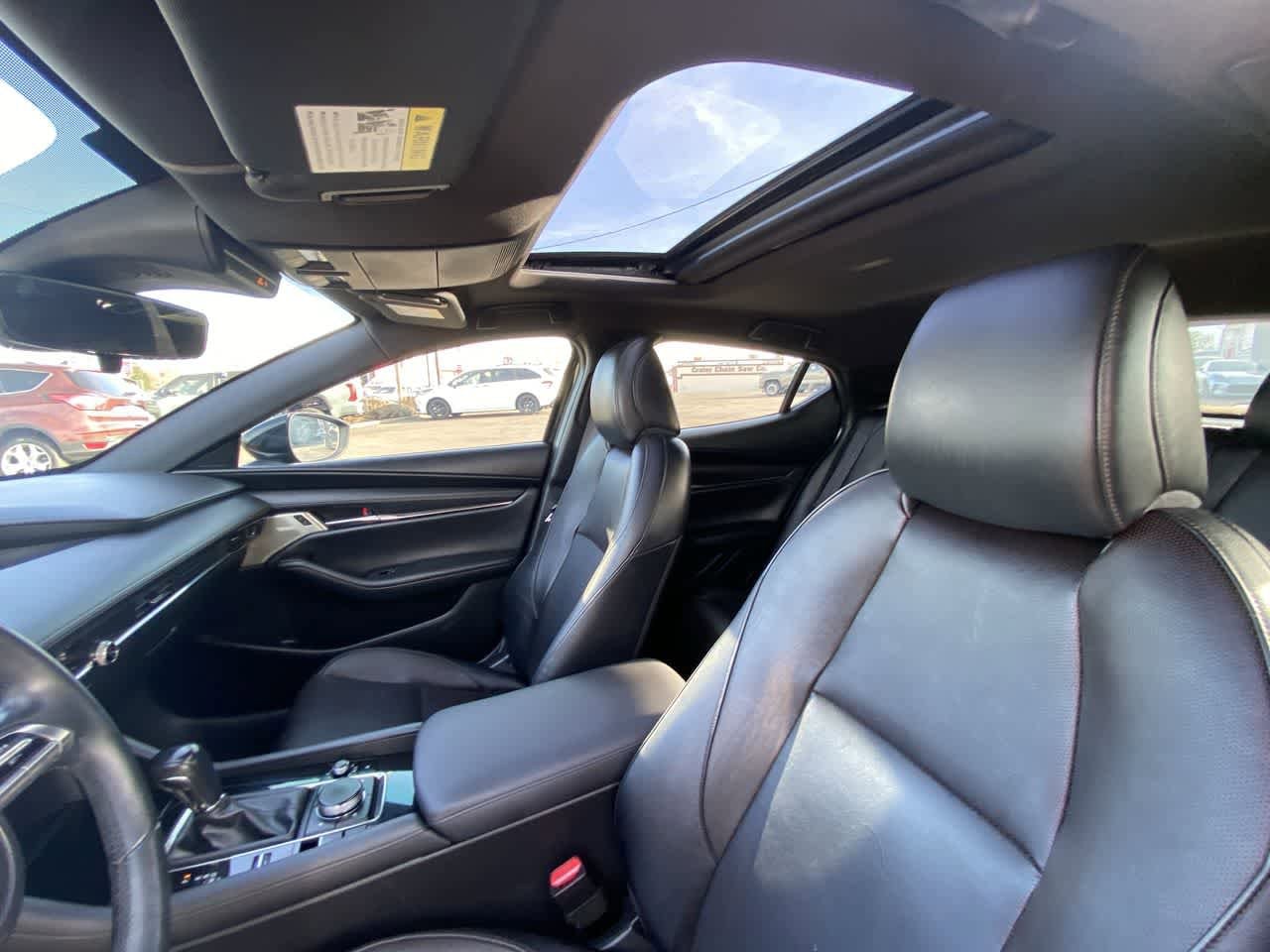 Thumbnail: 2019 Mazda Mazda3 - 21