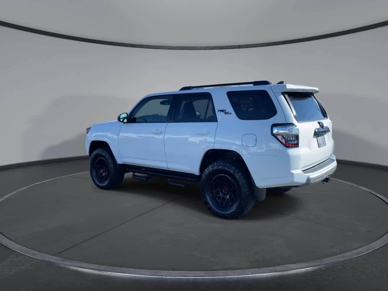 Thumbnail: 2022 Toyota 4Runner - 6