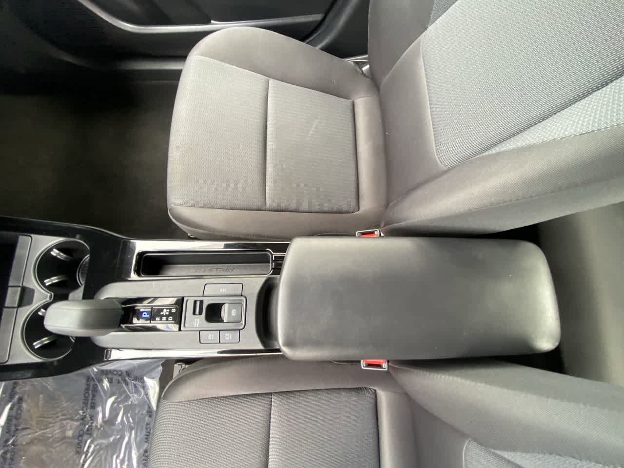 Thumbnail: 2024 Toyota Prius - 20