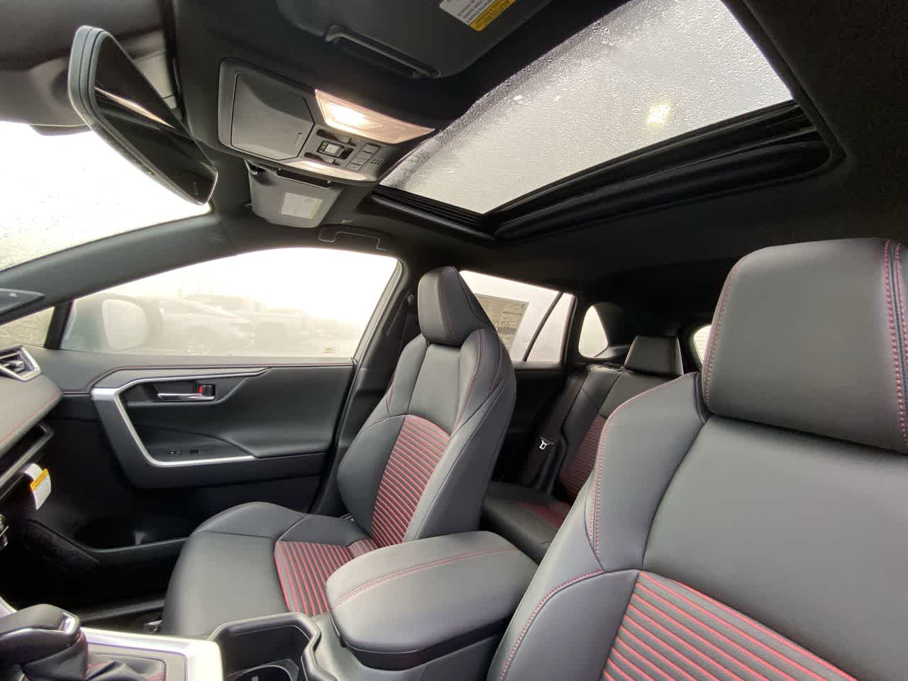 Thumbnail: 2025 Toyota RAV4 - 21