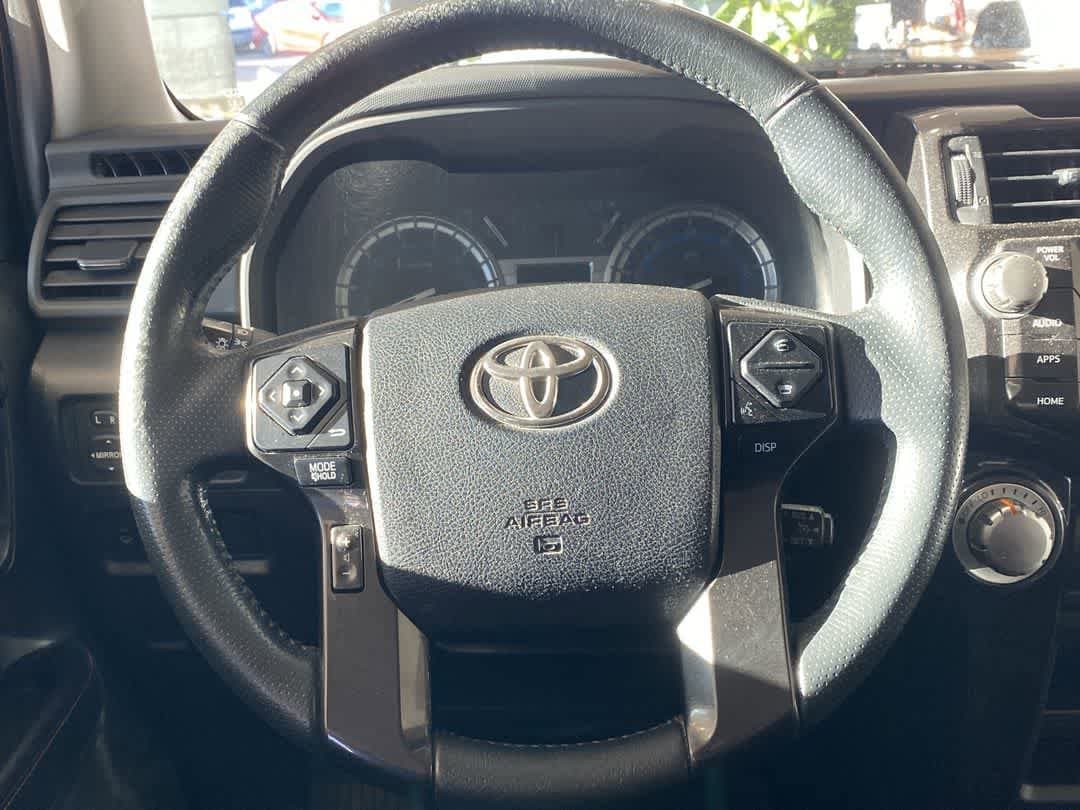 Thumbnail: 2017 Toyota 4Runner - 16