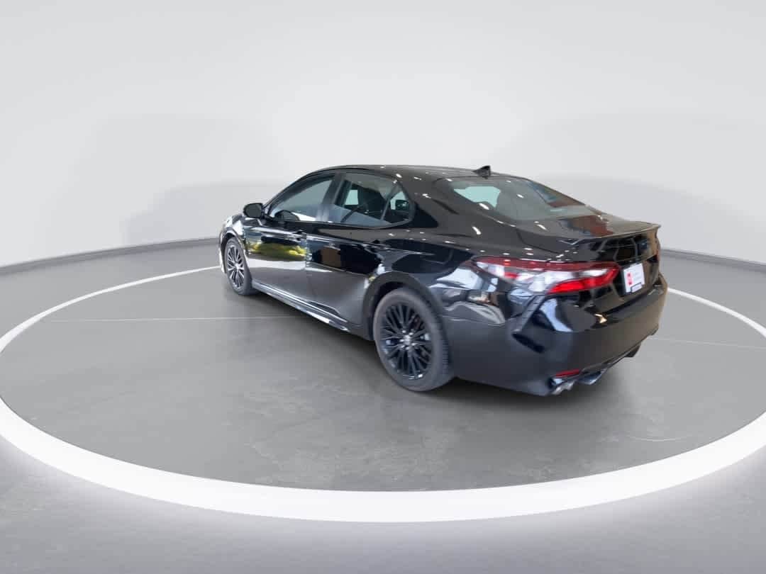 Thumbnail: 2022 Toyota Camry - 6