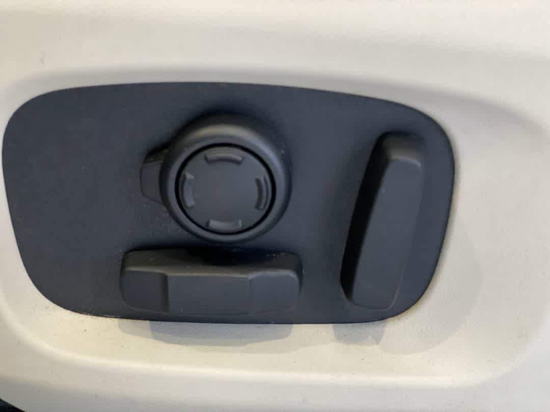 Thumbnail: 2016 Land Rover Range Rover Evoque - 15