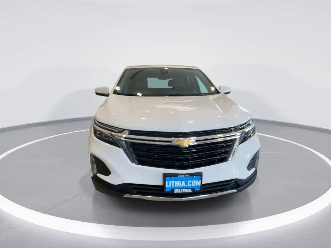 2024 Chevrolet Equinox photo 3
