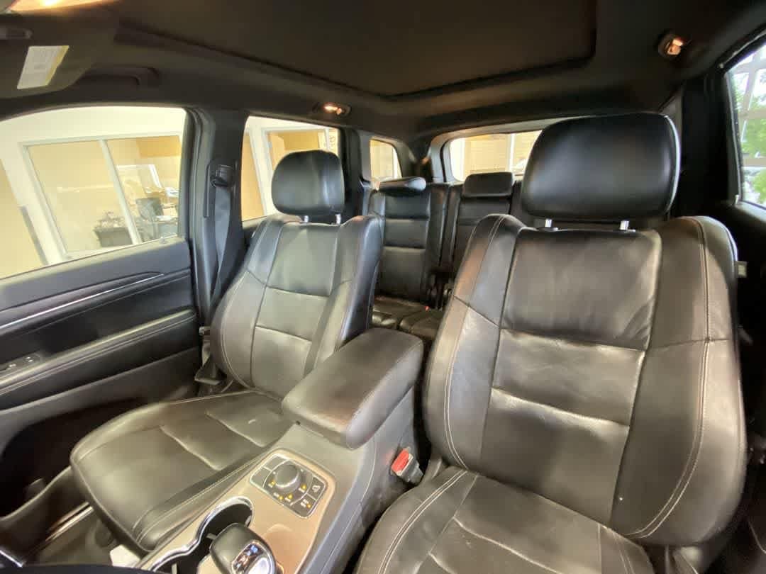 Thumbnail: 2015 Jeep Grand Cherokee - 14