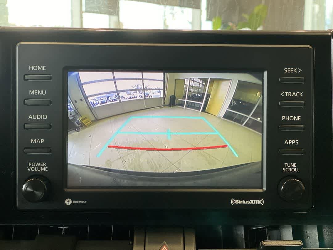 Thumbnail: 2021 Toyota RAV4 - 20