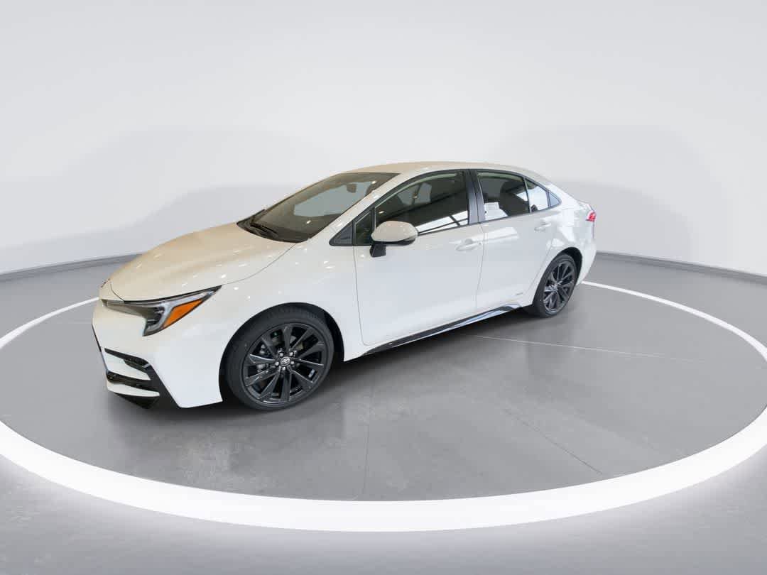 Thumbnail: 2025 Toyota Corolla - 4