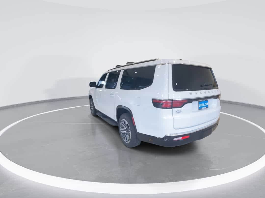 Thumbnail: 2024 Jeep Wagoneer - 6