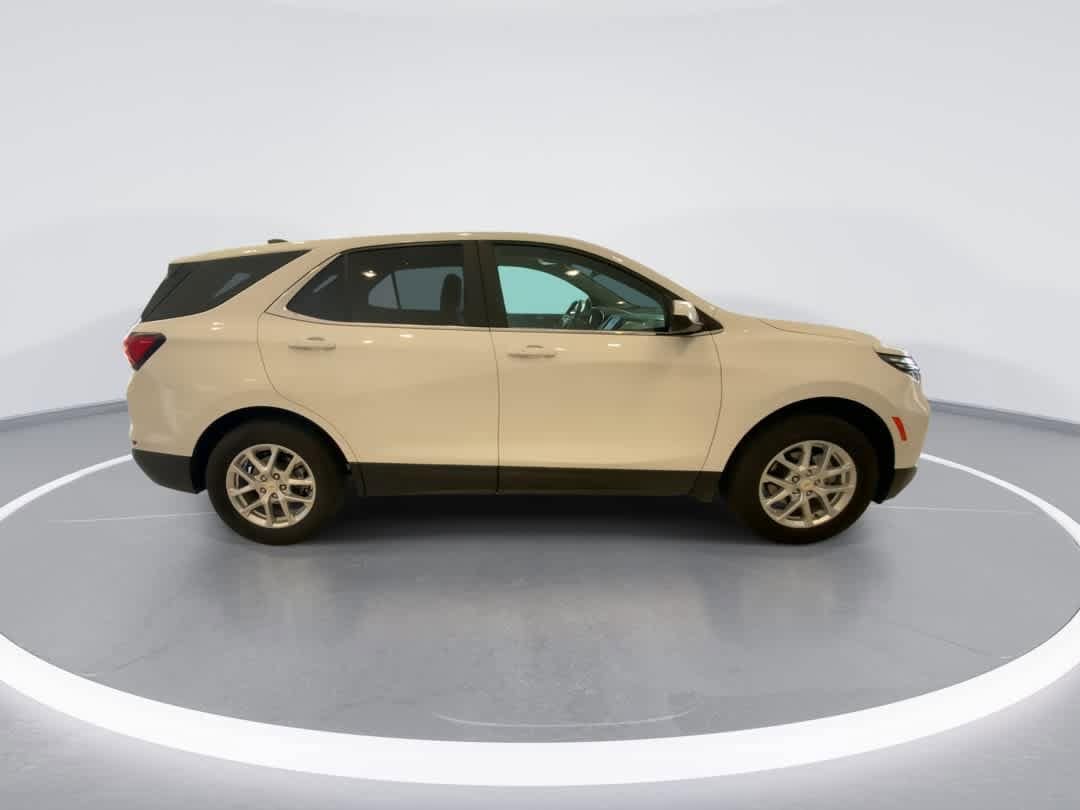 Thumbnail: 2024 Chevrolet Equinox - 9