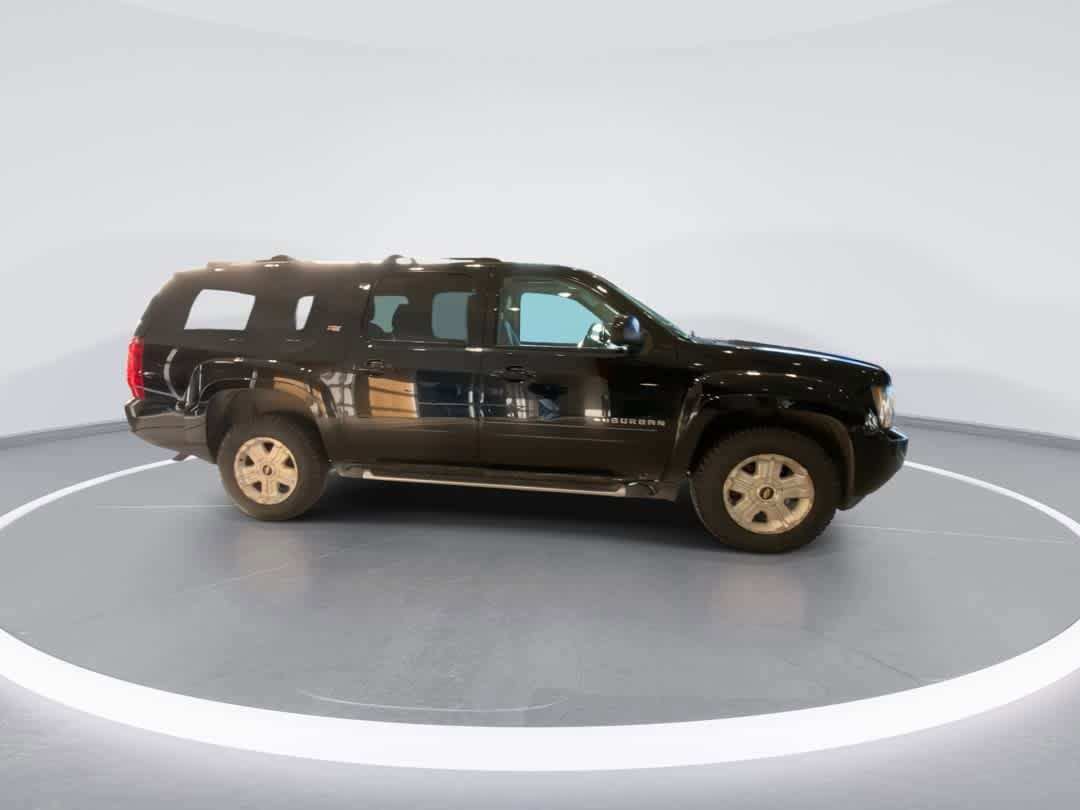 Thumbnail: 2013 Chevrolet Suburban - 9