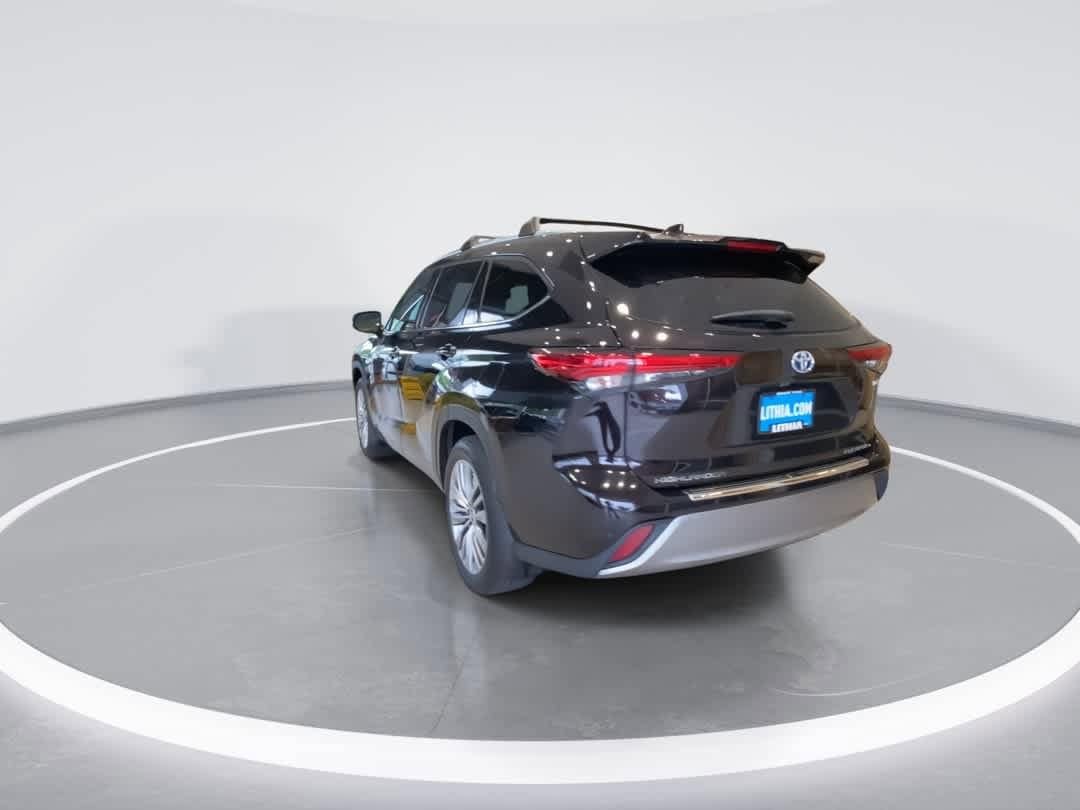 Thumbnail: 2020 Toyota Highlander - 6
